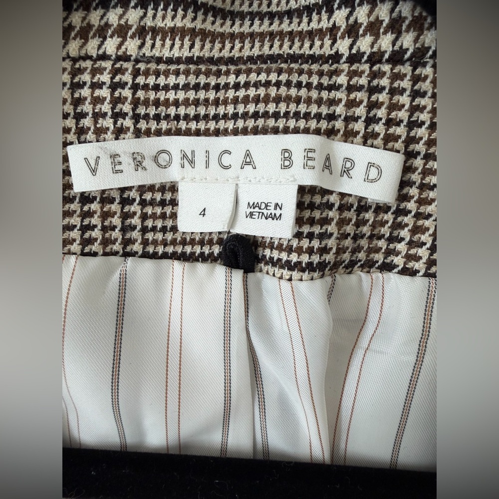 Veronica Beard Hudson Check Dickey Jacket in Natural Plaid, Size 4 - Picture 4 of 10